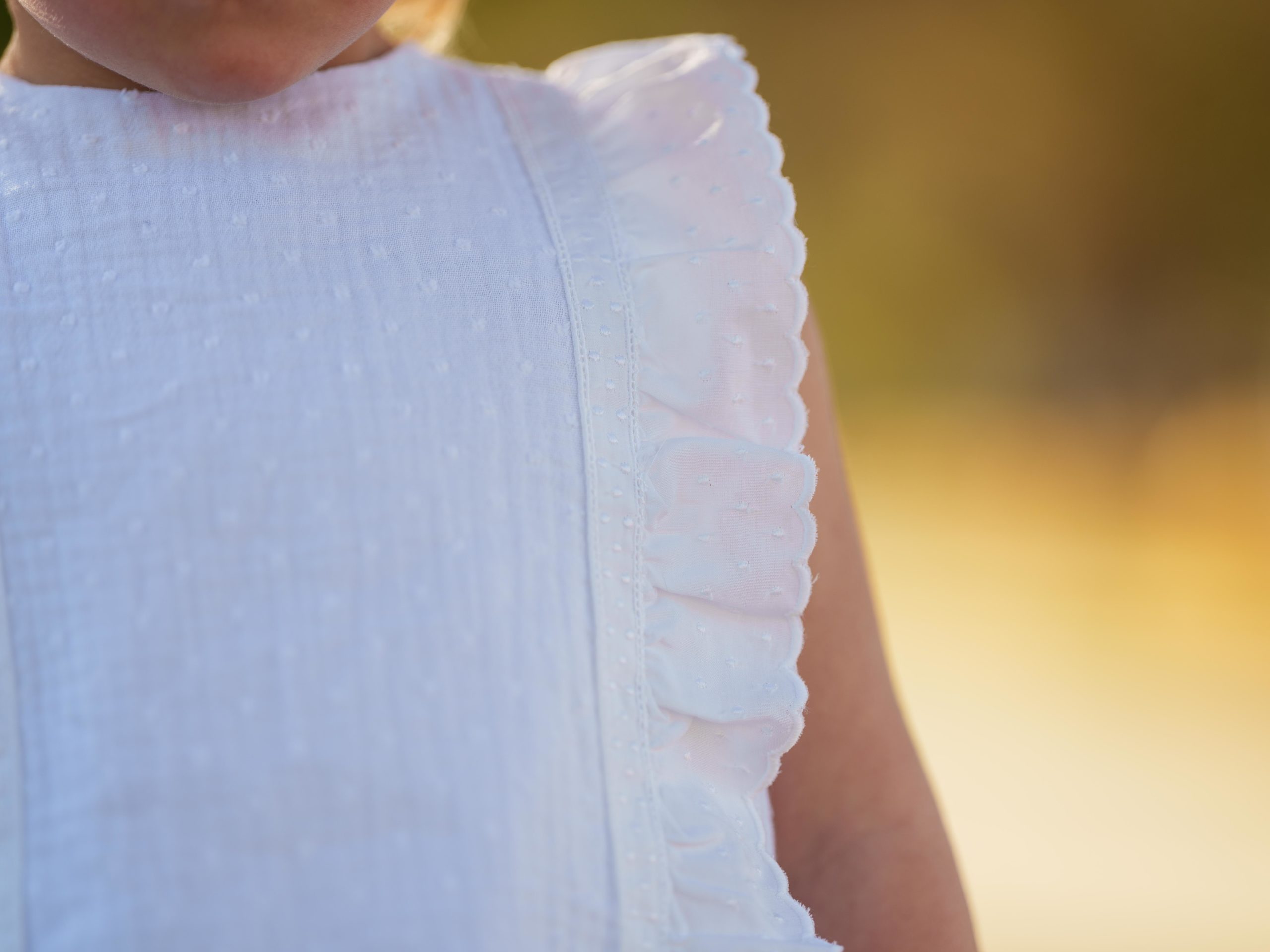 detalletira